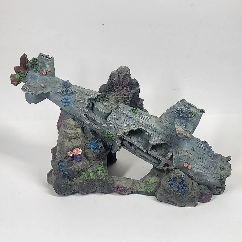 Sunken Submarine Shipwreck Aquarium Decor Statue 12